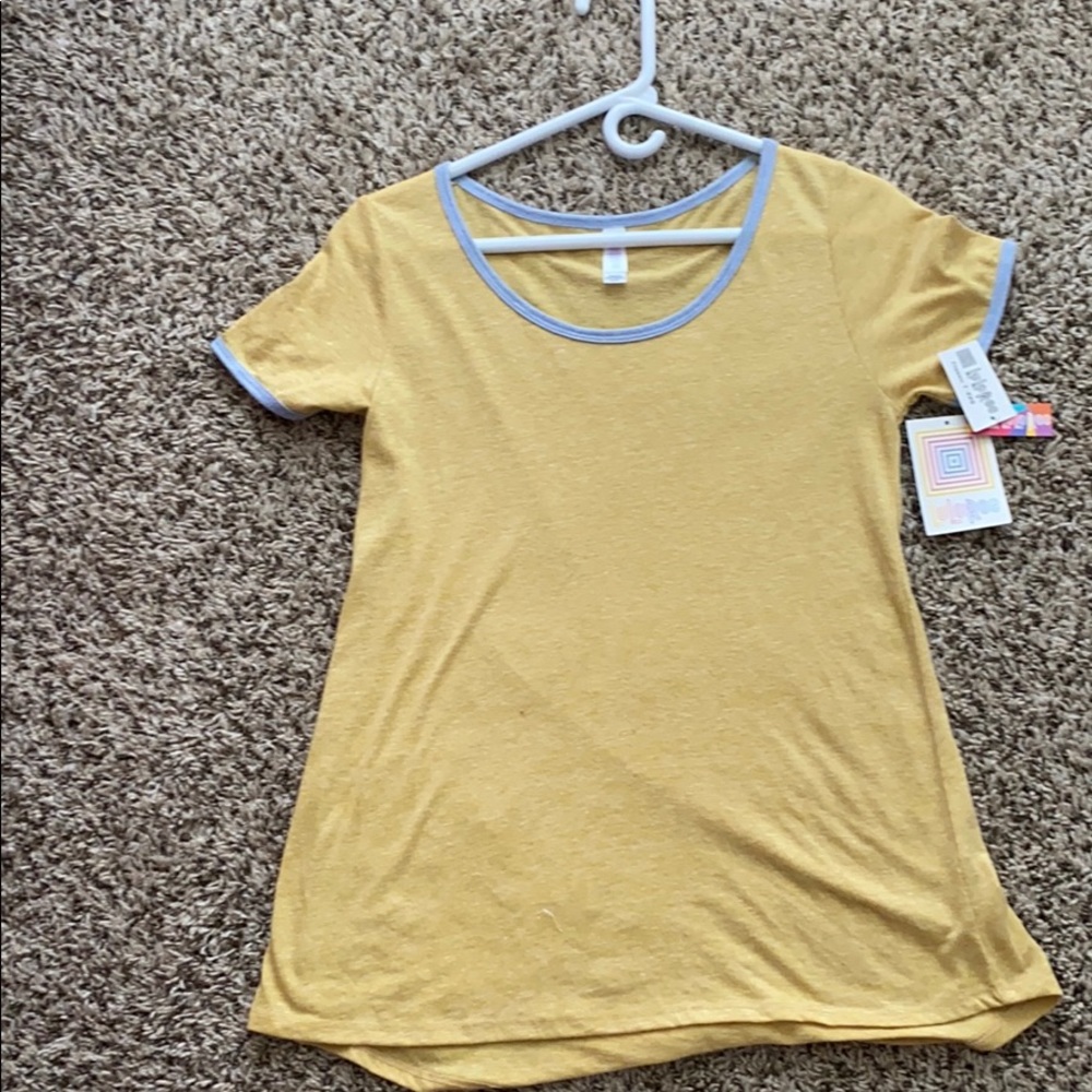 Lularoe short sleeve tee